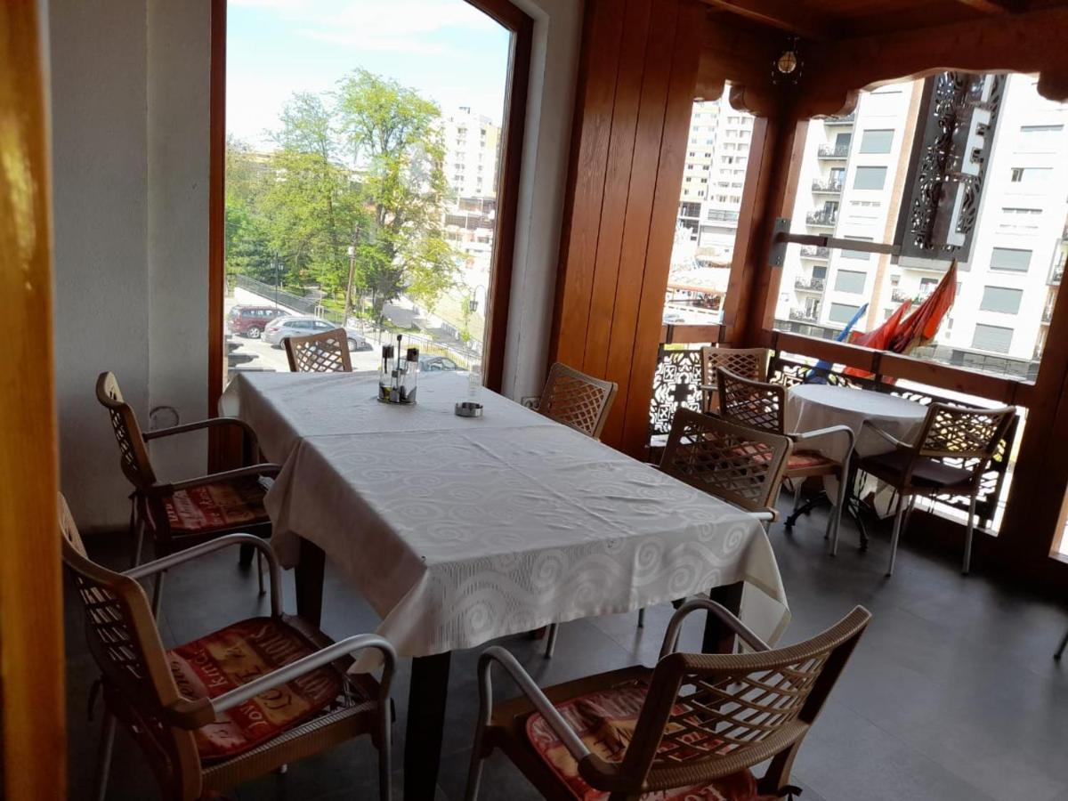 Hotel Happy Gjakova Exteriér fotografie